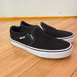 black slip on vans size 7.5 women’s